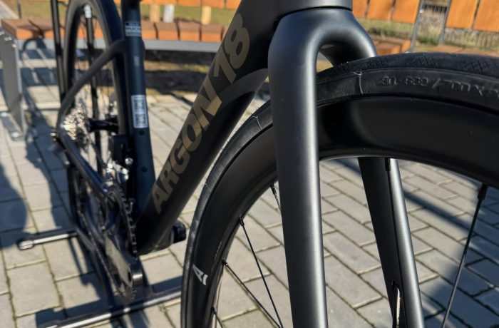 Argon 18 Equation 105 Di2 Grey Champagne